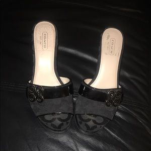 Coach Geri, black on black C logo, size 7